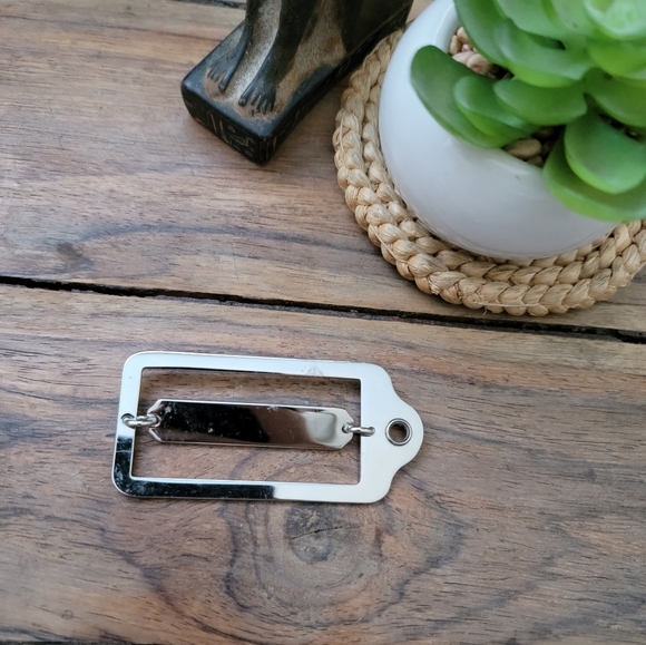 NWOT coach silver hang tag bag charm keychain pendant - Picture 2 of 4